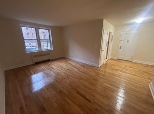40-34 Bowne St #1C, Flushing, NY 11354