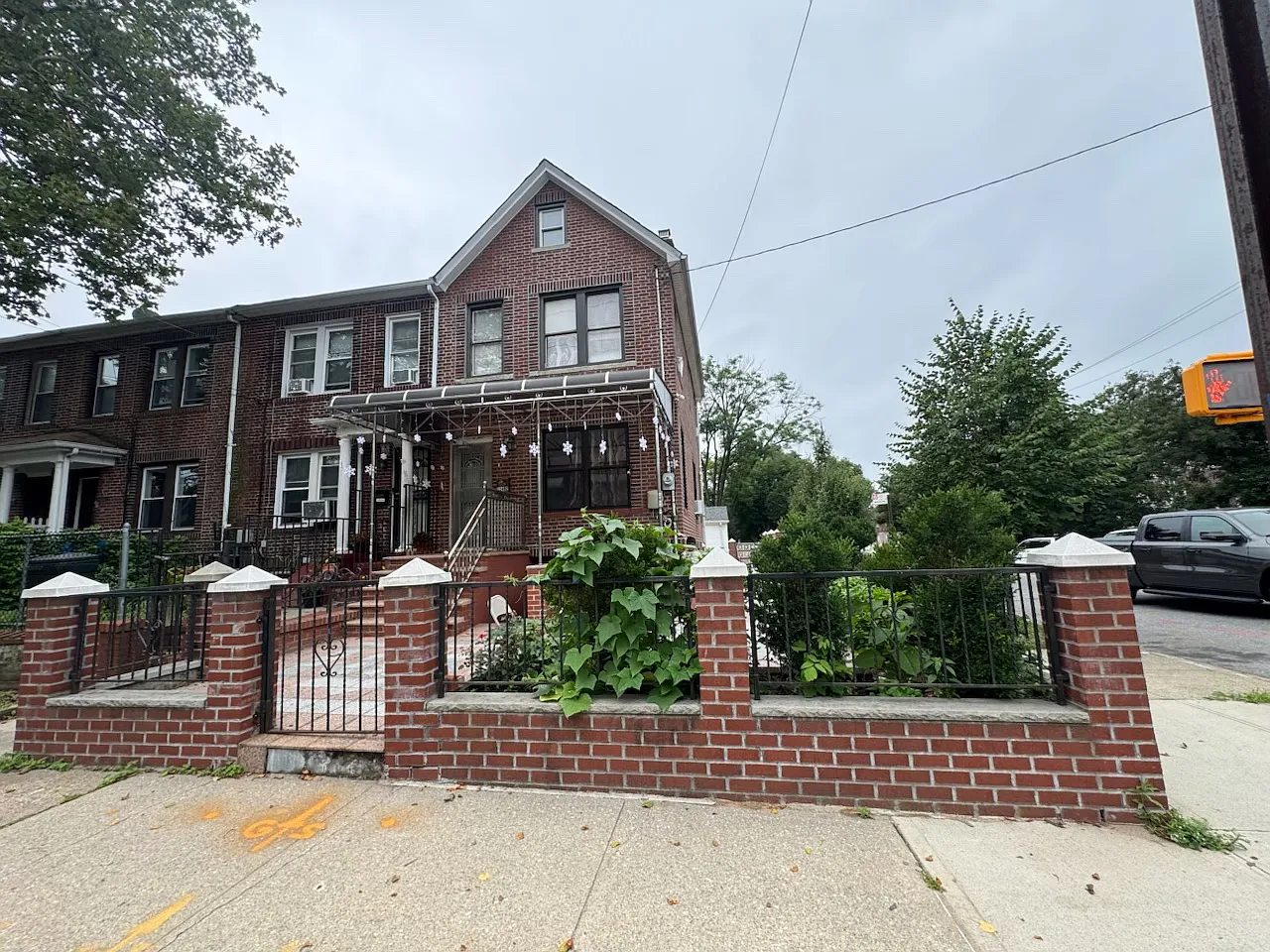 2 bed, 1200 sqft, $3,200 — Photo 1