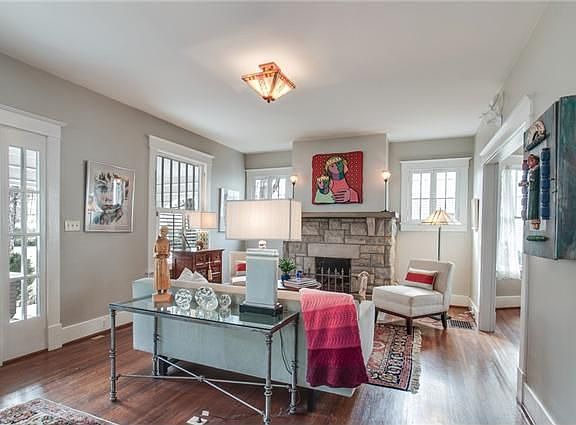 5th image of 517 Wilson Blvd