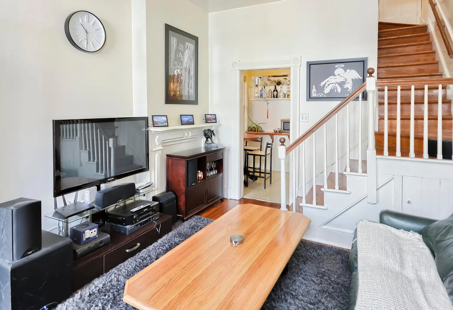 1 bed, 1100 sqft, $1,650 — Photo 2