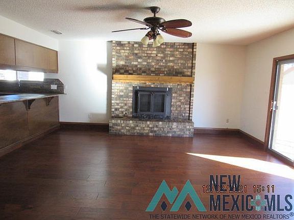 2nd image of 513 Rosewood Dr