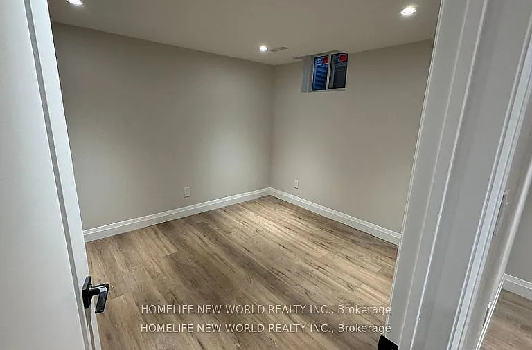 410 Victor Ct — Photo 5