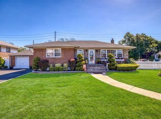 3969 Hahn Ave, Bethpage, NY 11714