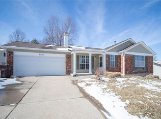 1007 Enwood Ct, Saint Peters, MO