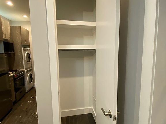 3rd image of 90 Wadsworth Ave APT 5A