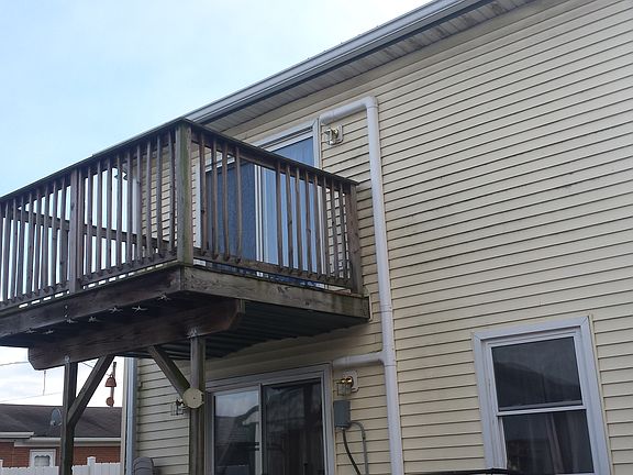 5th image of 19 Beidler Dr