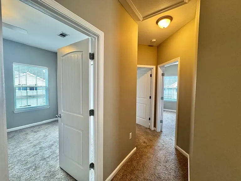 126 Farrah Ave — Photo 24