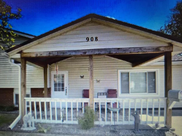 908 Kingsdale Ct, West Jefferson, OH 43162