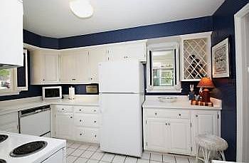 4th image of 1818 N Huntington St