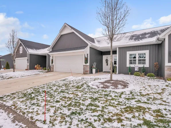 7481 Hardwood St SE Unit 80, Caledonia, MI 49316