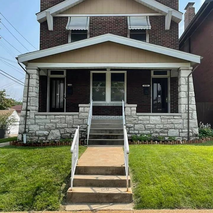 Building Photo 3