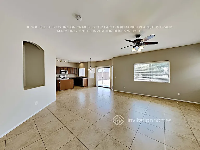 1640 S 171st Dr — Photo 6