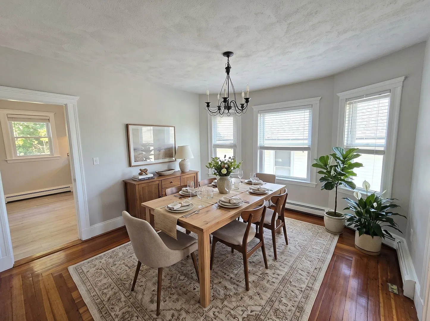 27 Langley Rd — Photo 3