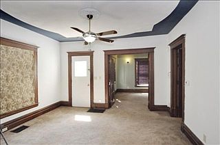 2nd image of 601 E Stockbridge Ave