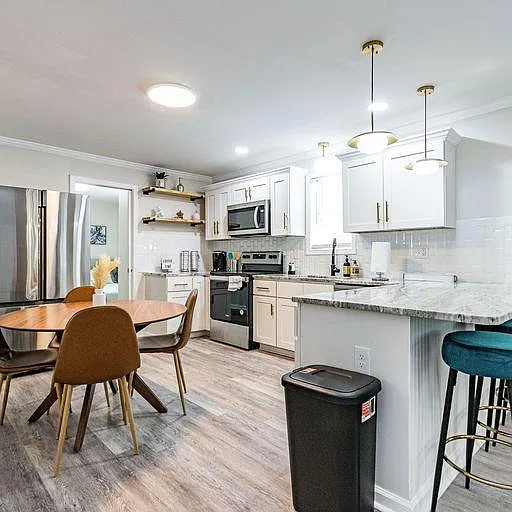 802 N Driver St — Photo 12