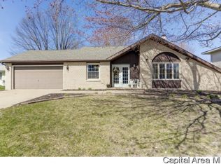 2013 Croydon Dr, Springfield, IL 62703