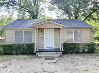 518 N Center St, New Boston, TX 75570