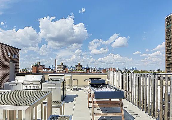 5th image of 325 Lafayette Ave APT 5N