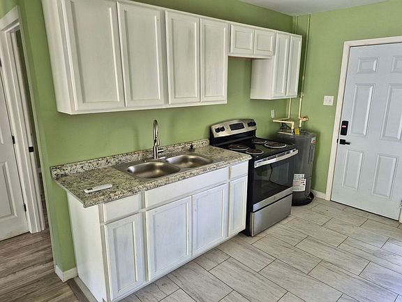 3rd image of 3408 E Dr Martin Luther King Jr Blvd #3