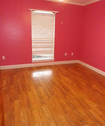 5th image of 1015 Rebecca Dr