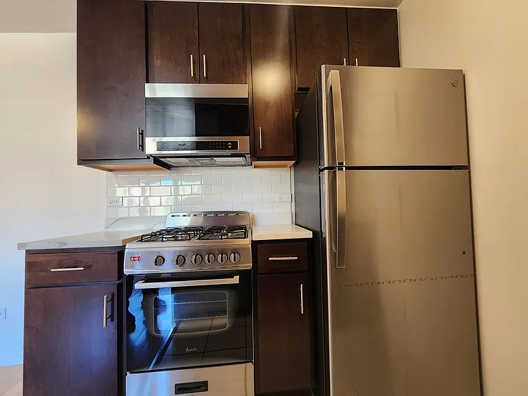 1111 W. Hollywood Ave — Photo 10