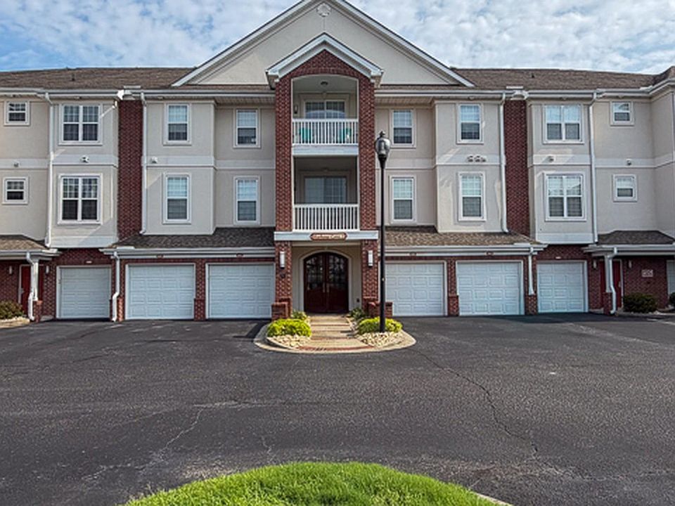 1st image of 2241 Water View Dr. #131