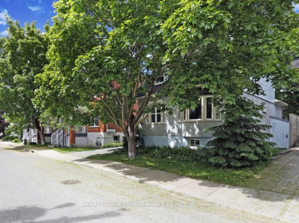 152 Ivy Cres, Ottawa, ON K1M 1X6