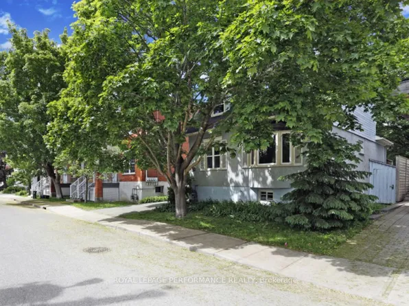 152 Ivy Cres, Ottawa, ON K1M 1X6