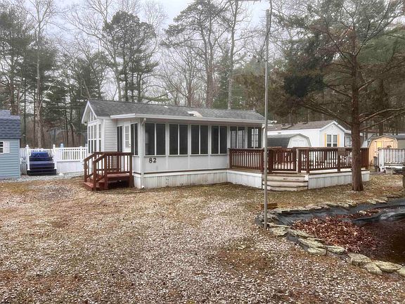 2nd image of 135 Thompson #84 Ln