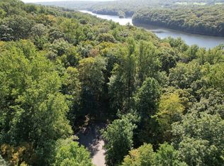 22 S Brook Dr, Stamford, CT 06903