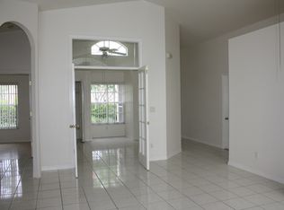 1285 Naples Lake Dr, Naples, FL 34104