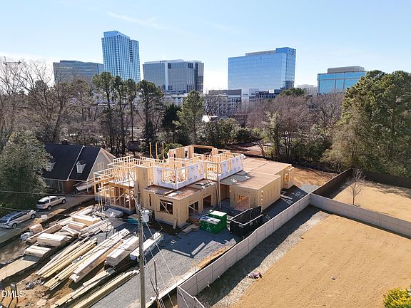 4th image of 206 Lynwood Ln