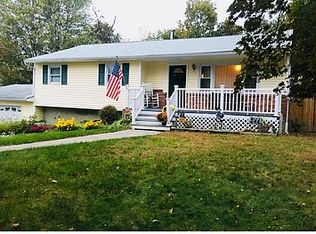 7 Holland Ln, New Paltz, NY 12561