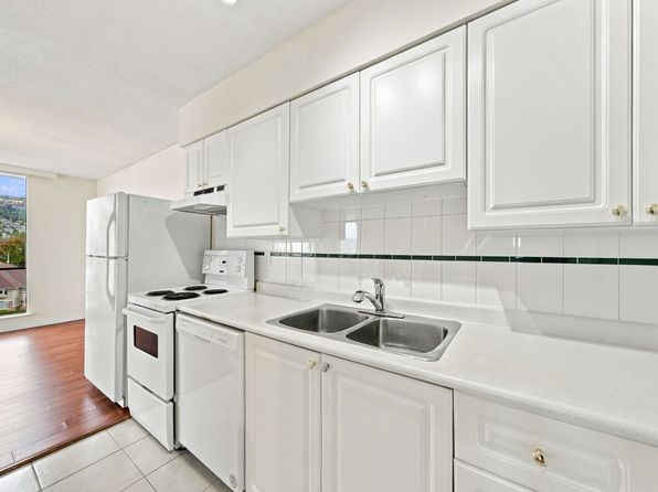 2 bedroom rental in West Vancouver — photo 13
