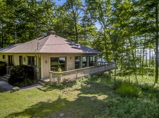 4569 S Lakeshore Dr, Ludington, MI 49431