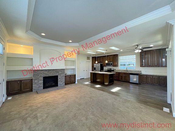 2nd image of 112 Cherry Blossom Ln