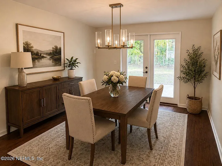 2909 Lauderdale Dr E — Photo 4