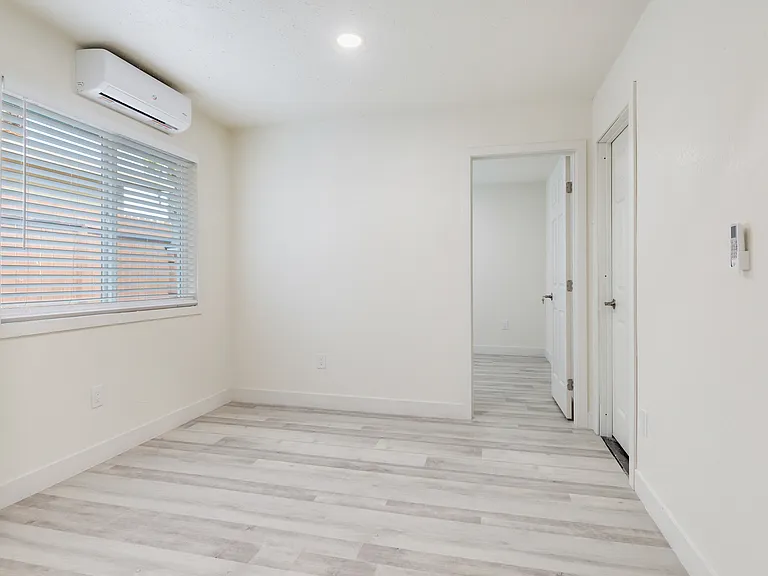 42601 Claudia St — Photo 5