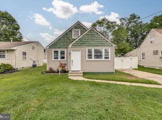 231 Crawford Ave, Maple Shade, NJ 08052