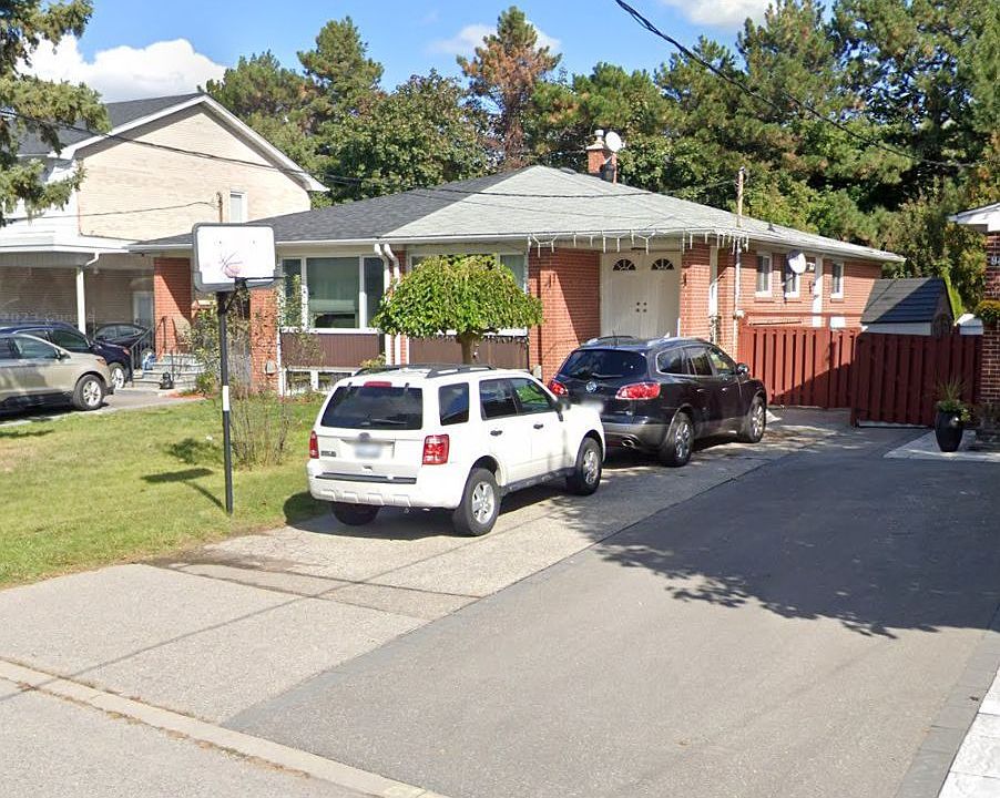 1st image of 92 Baltray Cres