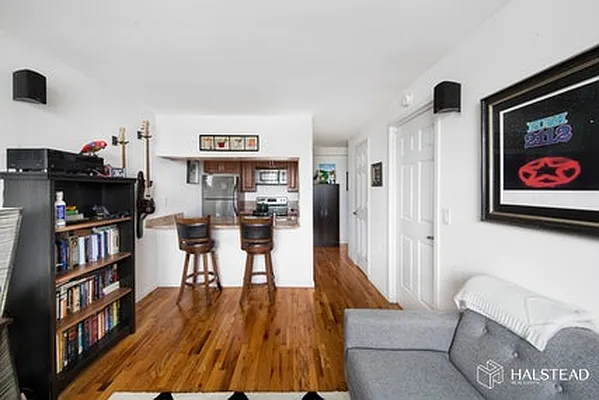 Rented by Halstead Real Estate | media 9