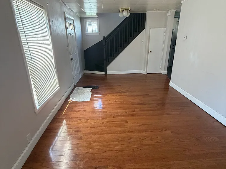 85R Glen St #1 — Photo 17