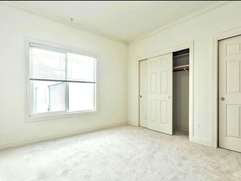 2130 Beach St #202 — Photo 8