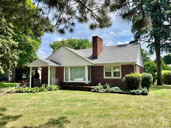 534 Valley View Dr, Vermillion, SD 57069