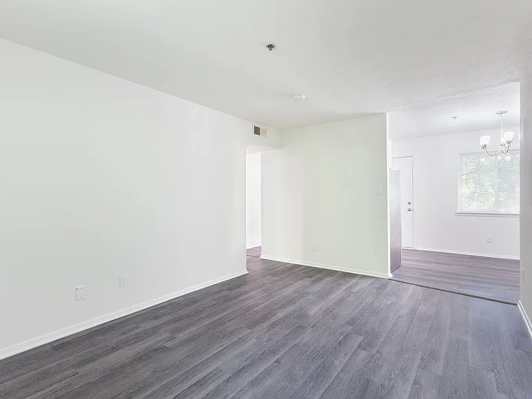 641 Powder Springs Smyrna LLC — Photo 23