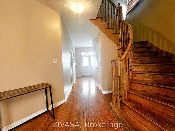 4th image of 84 Game Creek Cres