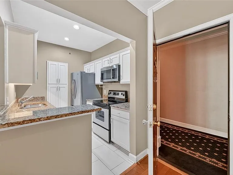 2865 Lenox Rd NE #610 — Photo 4