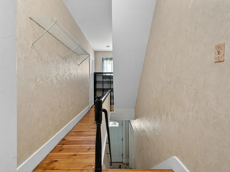 40 Maple St #2 — Photo 4