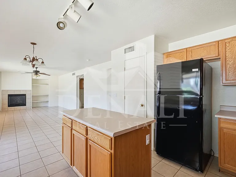 6107 N 135th Dr — Photo 12
