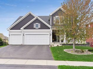 9120 Lighthouse Ln, Woodbury, MN 55129